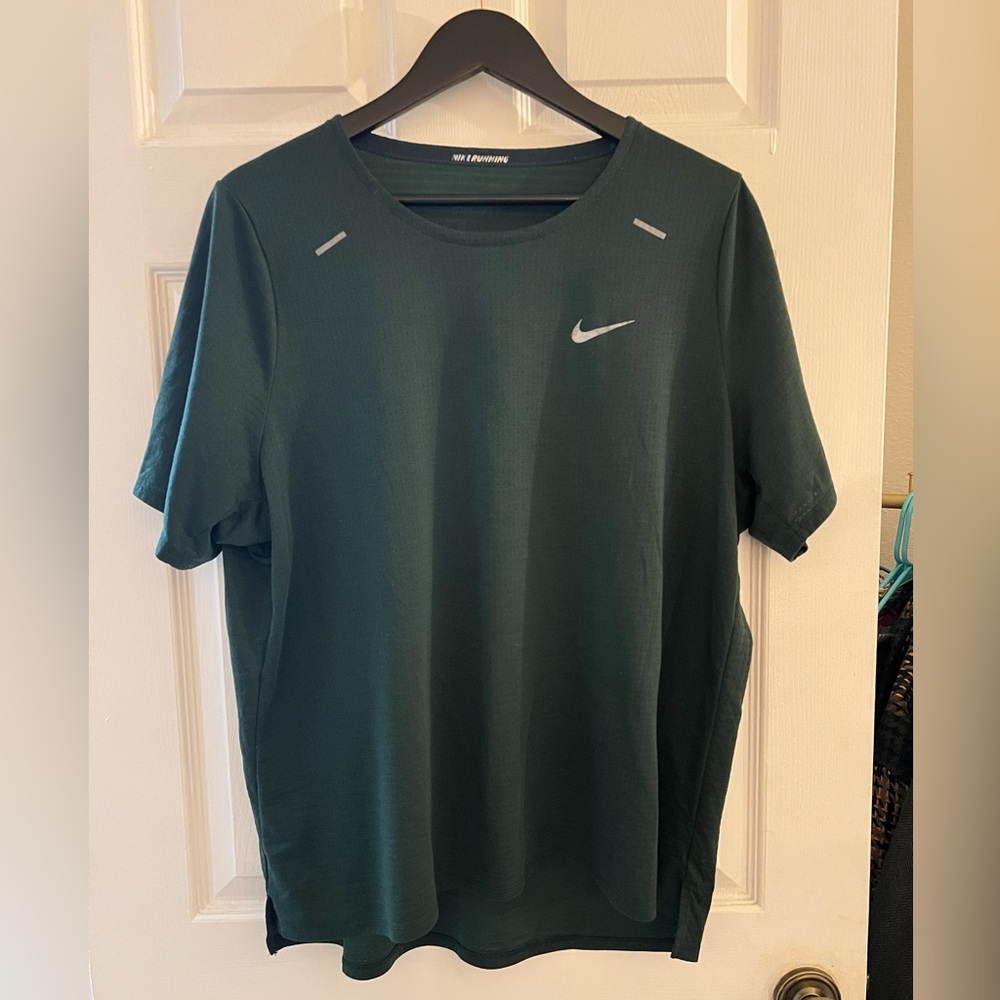 Nike, Nike Running Athletic T-Shirt, Dark Green